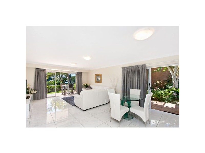2/167 Mariners Dv, Tweed Heads NSW 2485