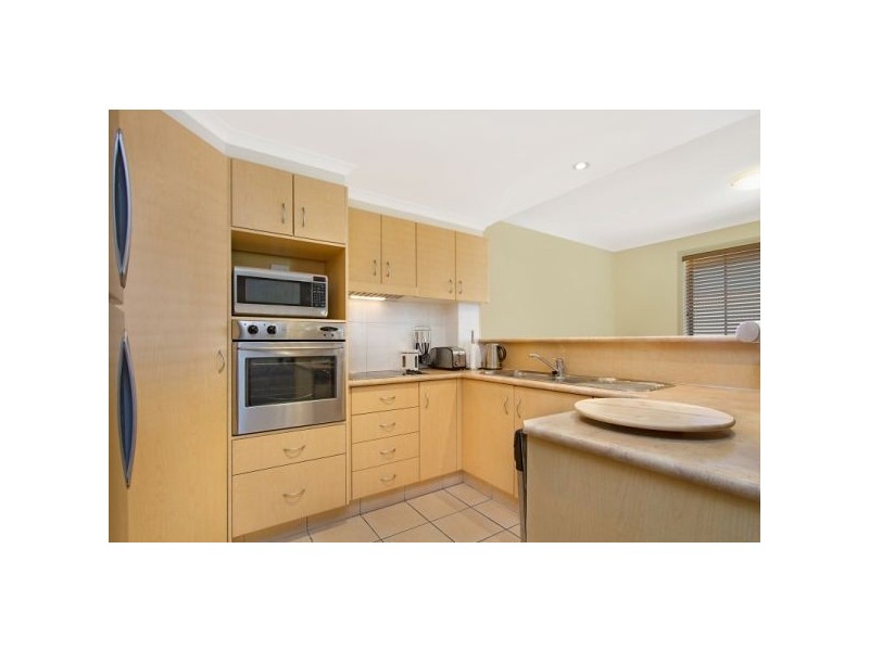 8/20 Dutton Street,, Coolangatta QLD 4225