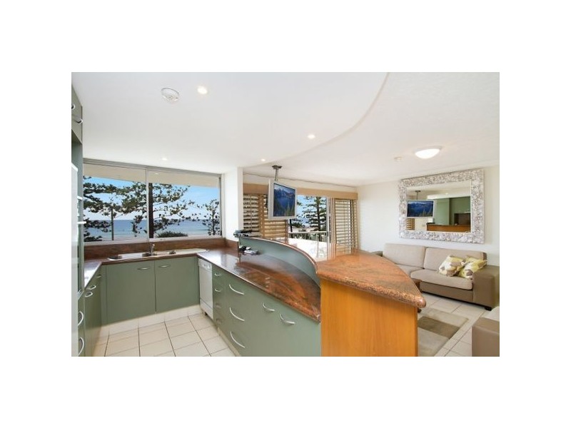 8/180 Marine Parade, Rainbow Bay QLD 4225