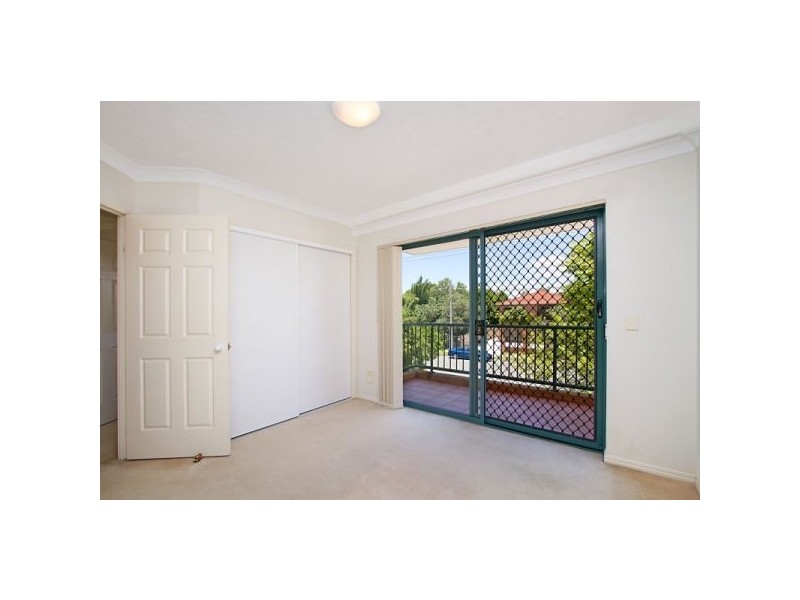 8/56 Coolangatta Road, Kirra QLD 4225