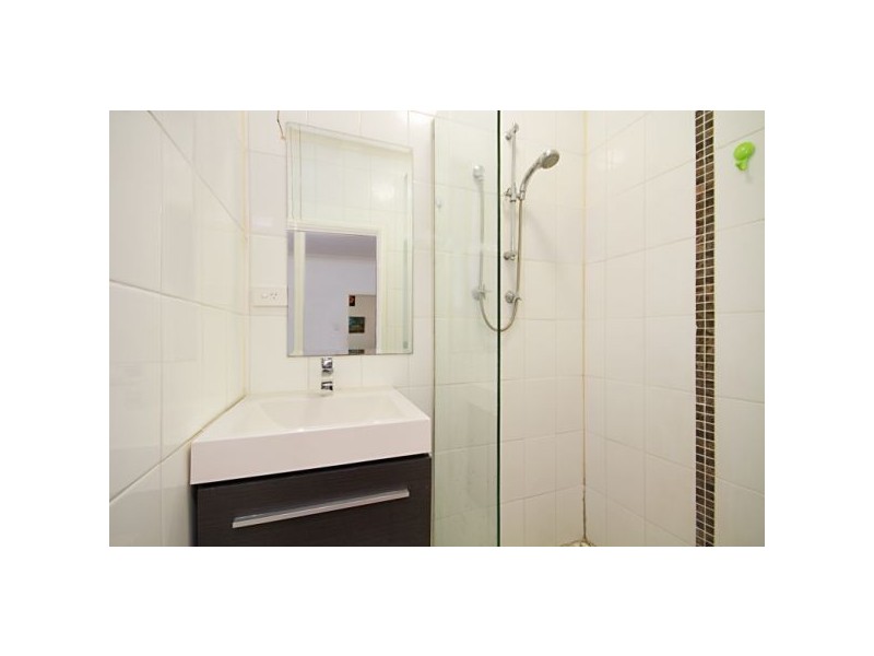 4/76 Dutton Street, Coolangatta QLD 4225