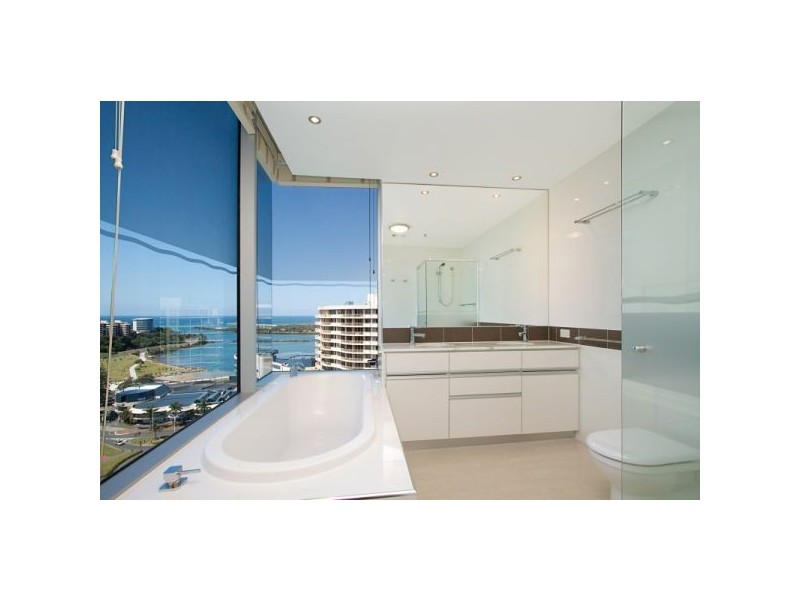 1707/110 Marine Pde, Coolangatta QLD 4225
