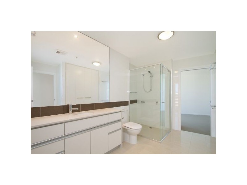 1707/110 Marine Pde, Coolangatta QLD 4225