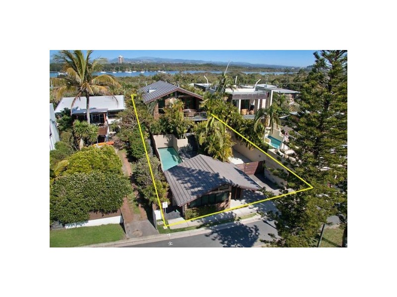 10A Marine Parade, Fingal Head NSW 2487