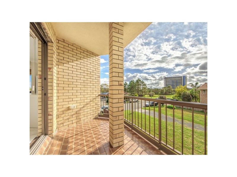 6/76 Coolangatta Road, Kirra QLD 4225