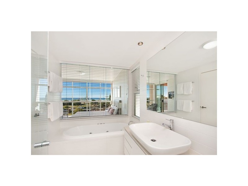 106  Kirra Surf Apartments, Creek Street, Kirra QLD 4225