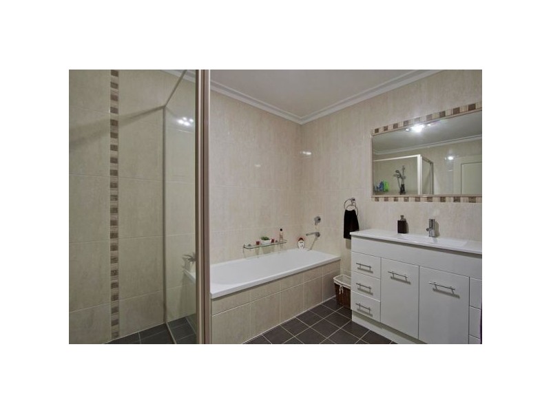 13 Mourne Terrace, Banora Point NSW 2486