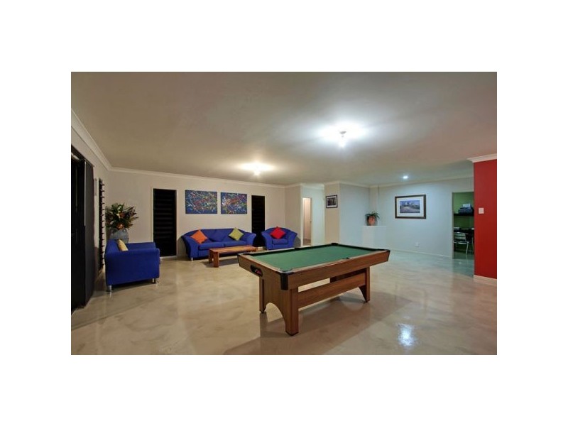 13 Mourne Terrace, Banora Point NSW 2486
