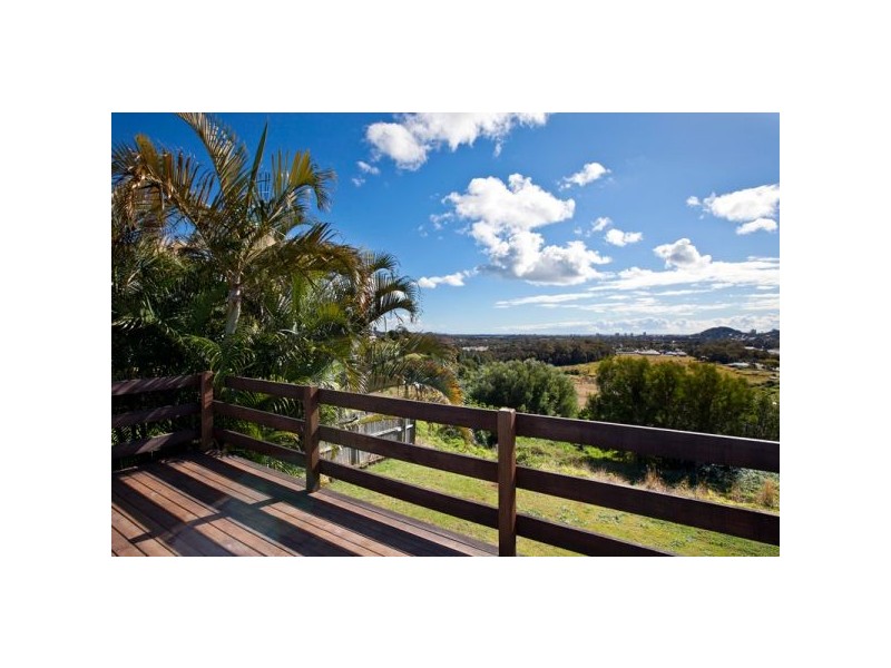22 Ocean Avenue, Tweed Heads South NSW 2486