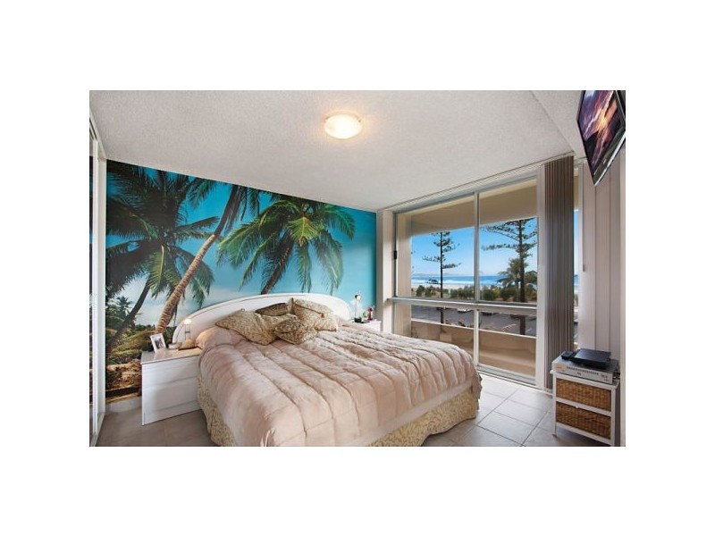 8/130 Marine Pde, Coolangatta QLD 4225