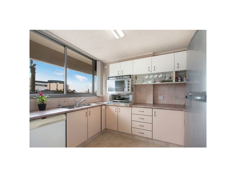 8/130 Marine Pde, Coolangatta QLD 4225