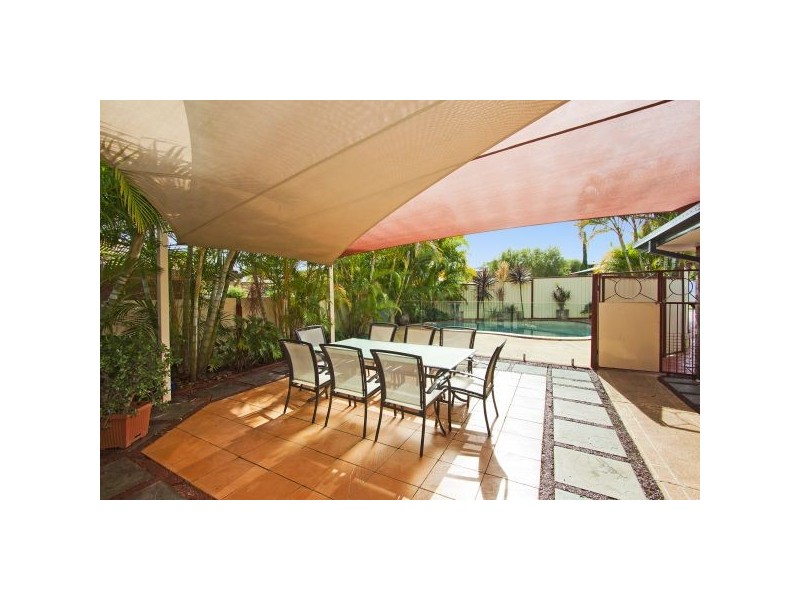 8 Deakin Drive, Terranora NSW 2486