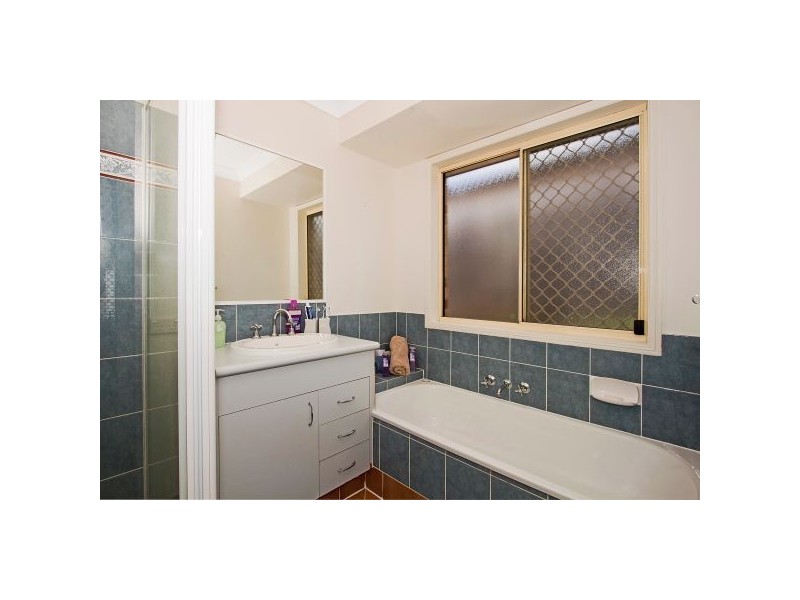 8 Deakin Drive, Terranora NSW 2486