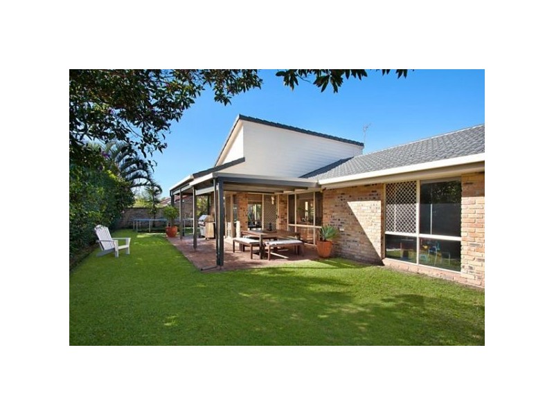 10 Oriole Court, Burleigh Waters QLD 4220