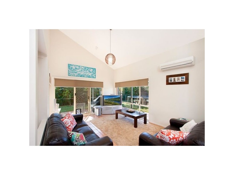 10 Oriole Court, Burleigh Waters QLD 4220