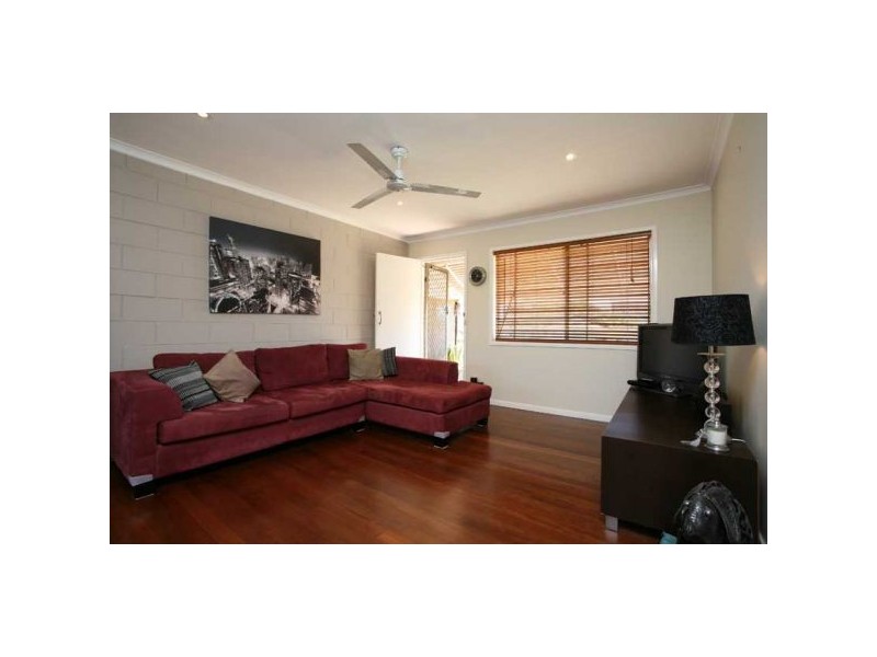 4/27 Coolangatta Road, Kirra QLD 4225
