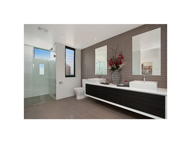 3/3 Boundary Lane, Rainbow Bay QLD 4225