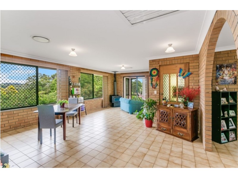 3 Burrawong Court, Banora Point NSW 2486