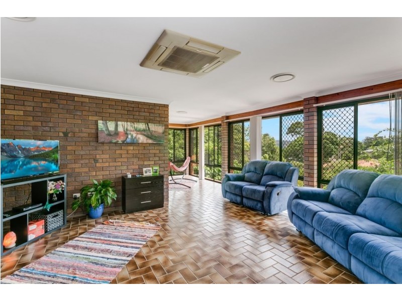 3 Burrawong Court, Banora Point NSW 2486