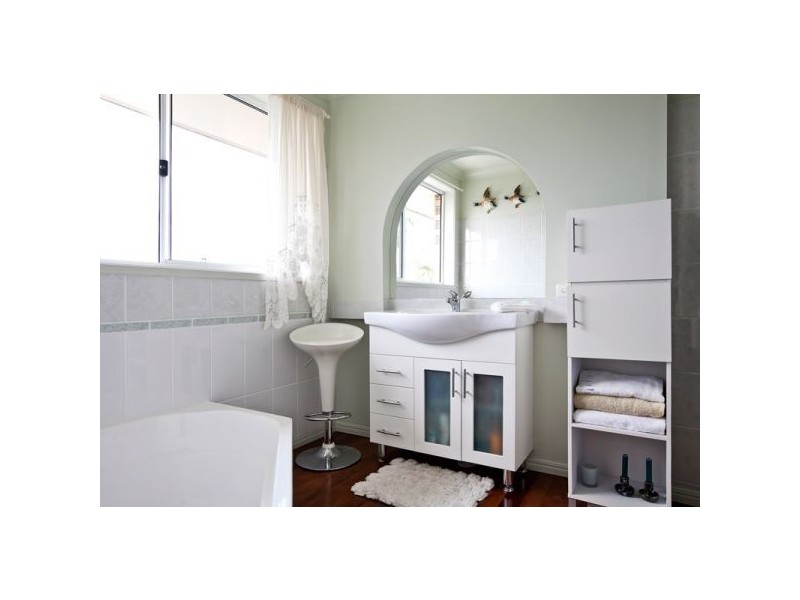 2/11 Echuca Cres, Banora Point NSW 2486