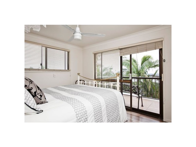 2/11 Echuca Cres, Banora Point NSW 2486