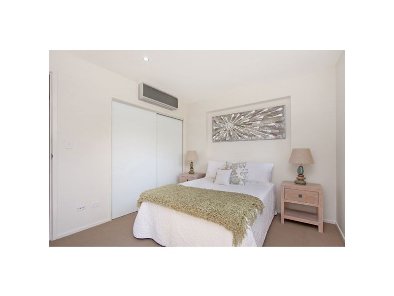 1/16-18 Eden Avenue, Rainbow Bay QLD 4225