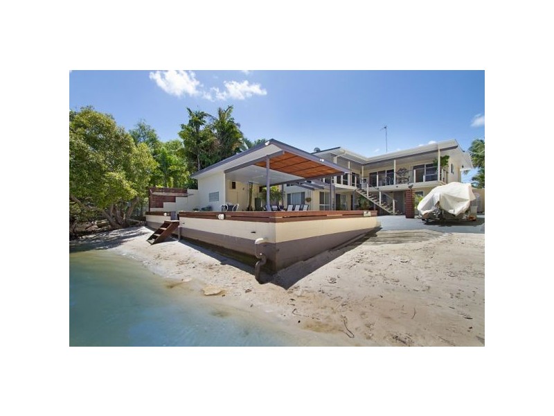 222 Kennedy Drive, Tweed Heads West NSW 2485