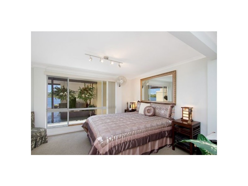 222 Kennedy Drive, Tweed Heads West NSW 2485