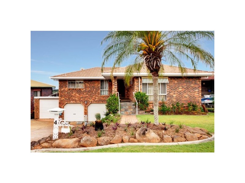 4 Allamanda Avenue, Banora Point NSW 2486