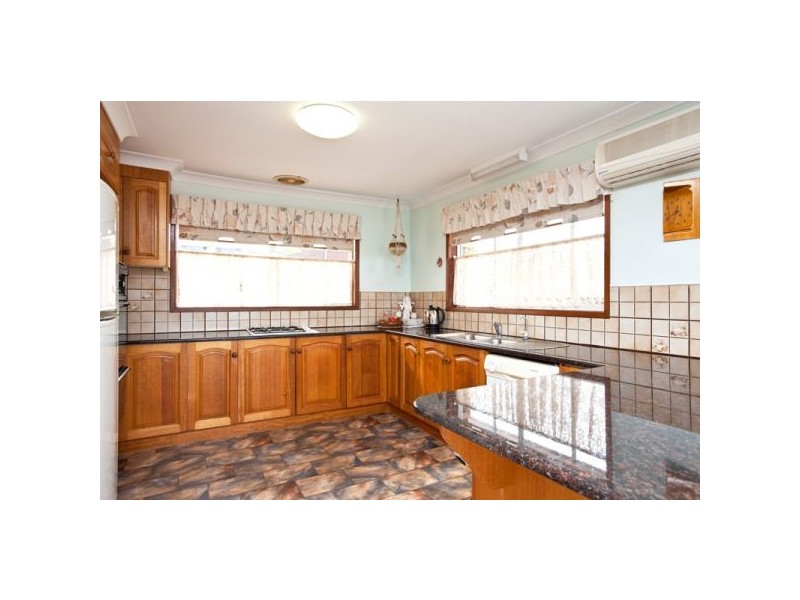 4 Allamanda Avenue, Banora Point NSW 2486