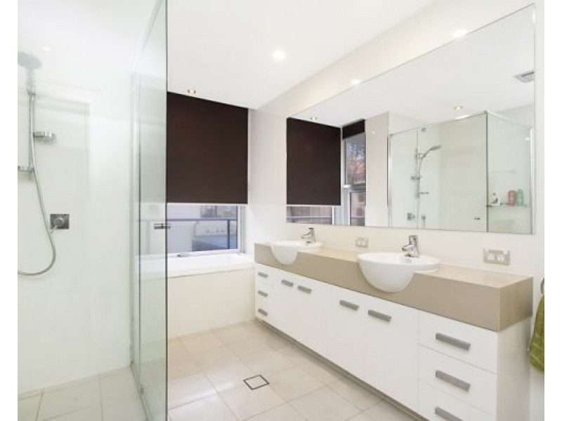 2/11 Eden Avenue “Ciel”, Coolangatta QLD 4225