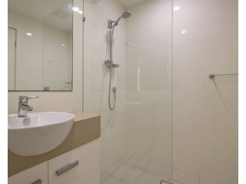 2/11 Eden Avenue “Ciel”, Coolangatta QLD 4225