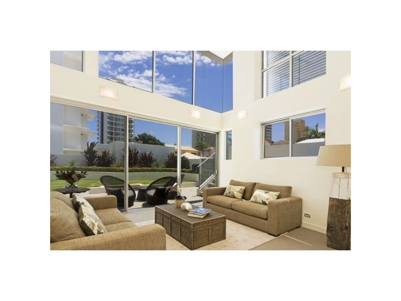 Rainbow Bay QLD 4225