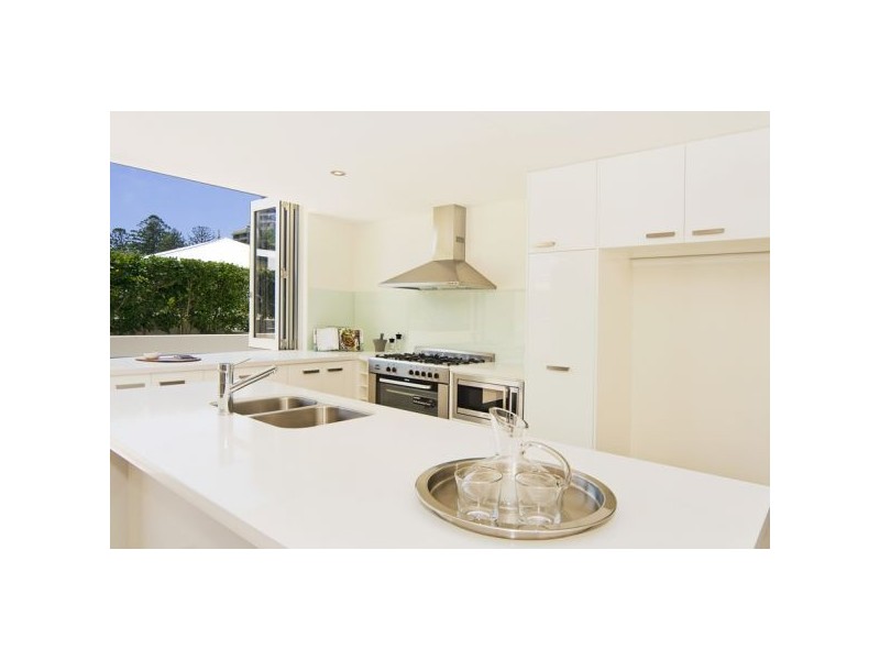 Rainbow Bay QLD 4225