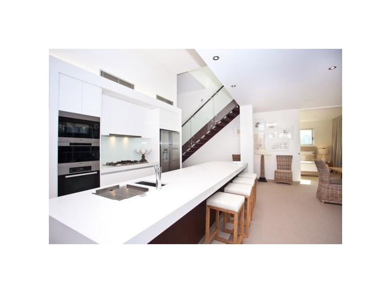 1001/40  Eden Avenue, Coolangatta QLD 4225