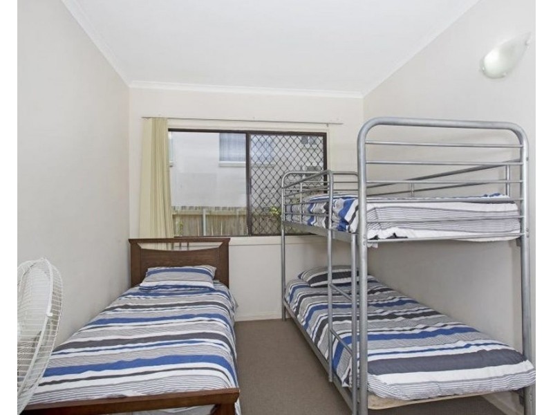 2/24 Eden Avenue, Coolangatta QLD 4225