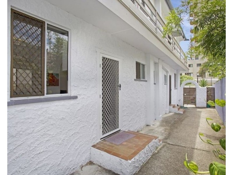 2/24 Eden Avenue, Coolangatta QLD 4225