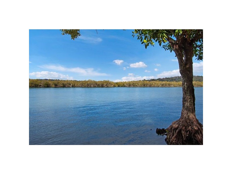 2/151 Sunset Boulevarde, Tweed Heads West NSW 2485