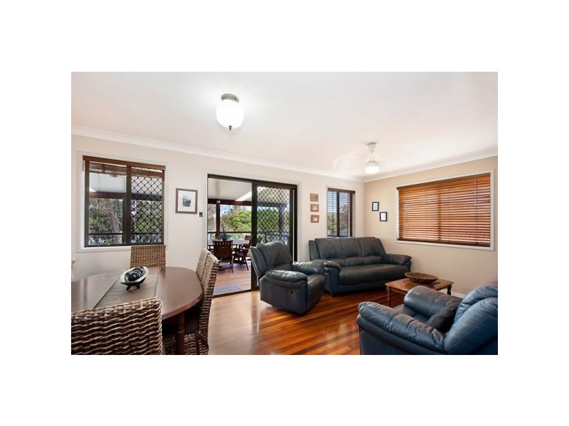 27 Sunset Blvd, Tweed Heads West NSW 2485