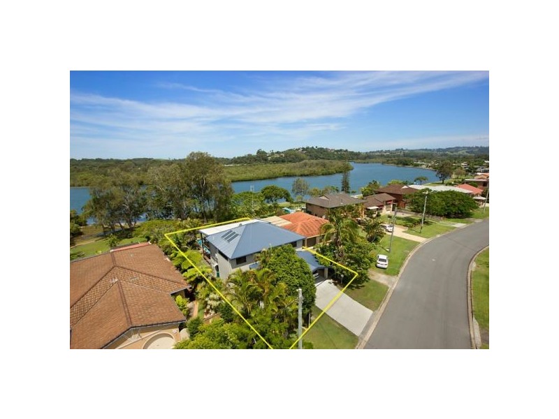27 Sunset Blvd, Tweed Heads West NSW 2485