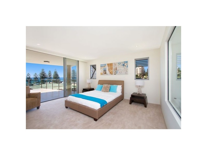 16-18 Eden Avenue, Rainbow Bay QLD 4225
