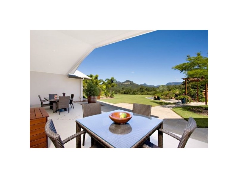 11 Thomas Waters Road, Tallebudgera Valley QLD 4228