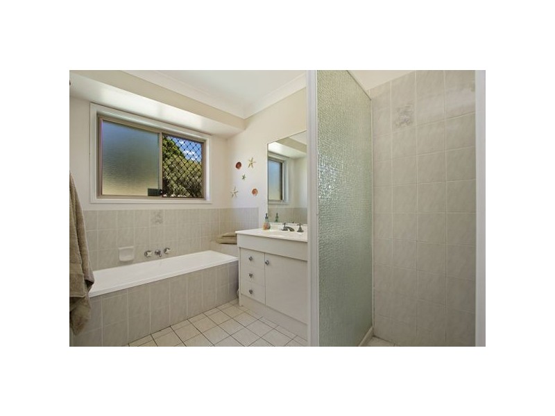 18 Cassia Crescent, Banora Point NSW 2486