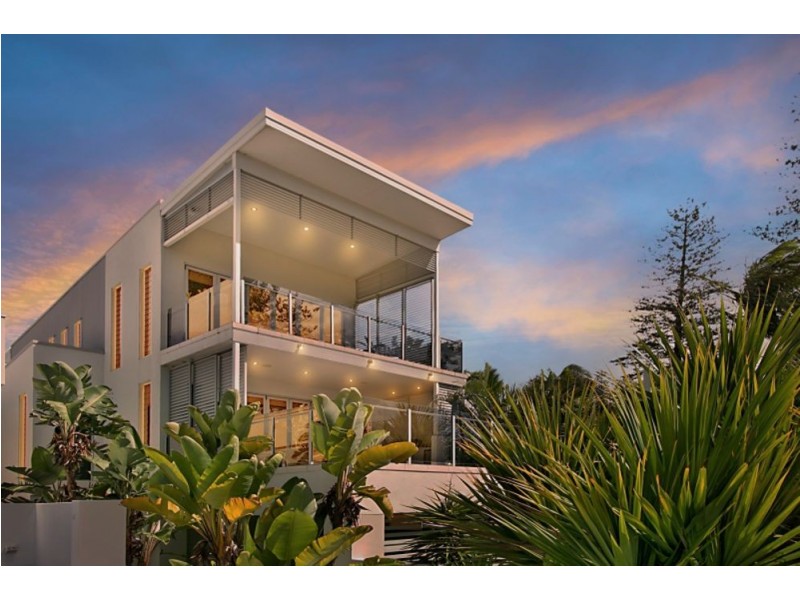 50 Stapylton Street, Coolangatta QLD 4225