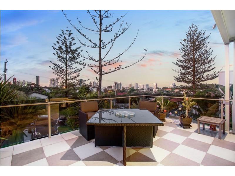 50 Stapylton Street, Coolangatta QLD 4225