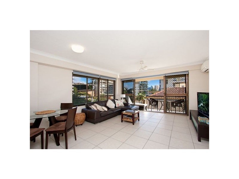 7/7 Eden Avenue, Rainbow Bay QLD 4225
