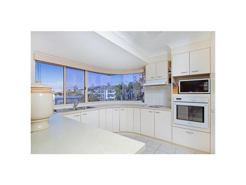 9/43 Mclean St, Coolangatta QLD 4225