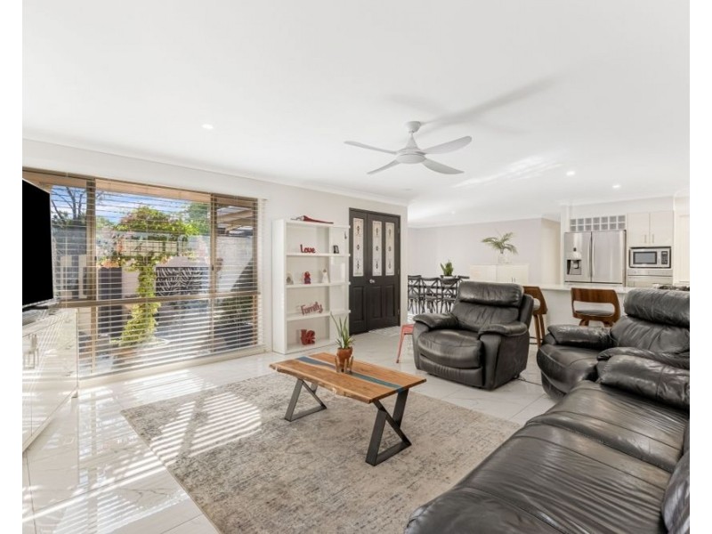 3 Kintyre Crescent, Banora Point NSW 2486