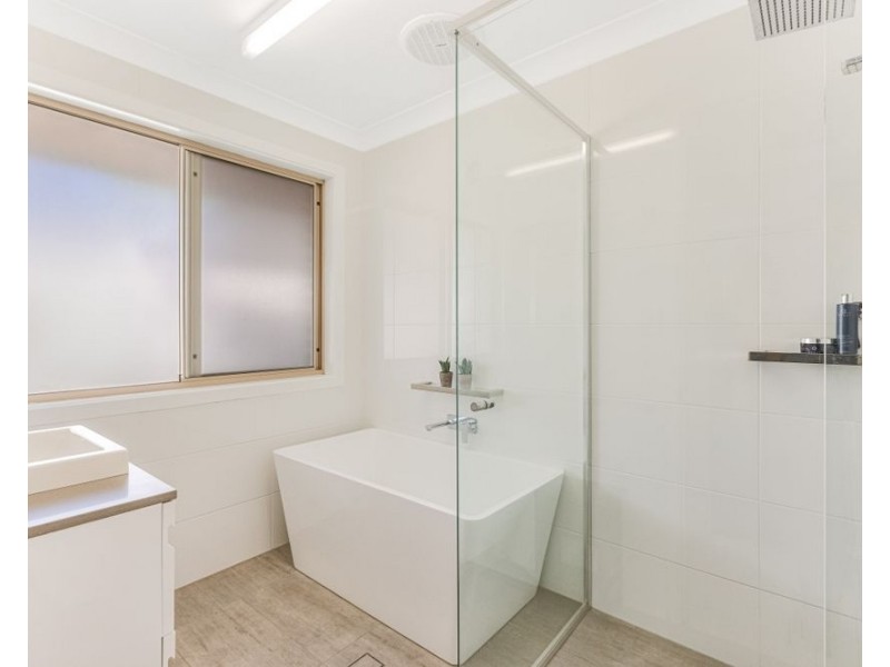 3 Kintyre Crescent, Banora Point NSW 2486