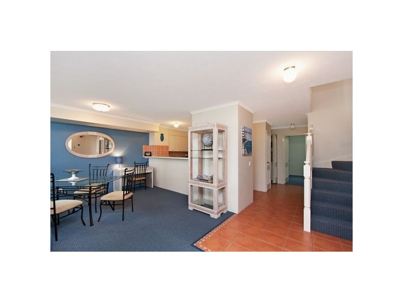 31/243 Boundary Street, Rainbow Bay QLD 4225